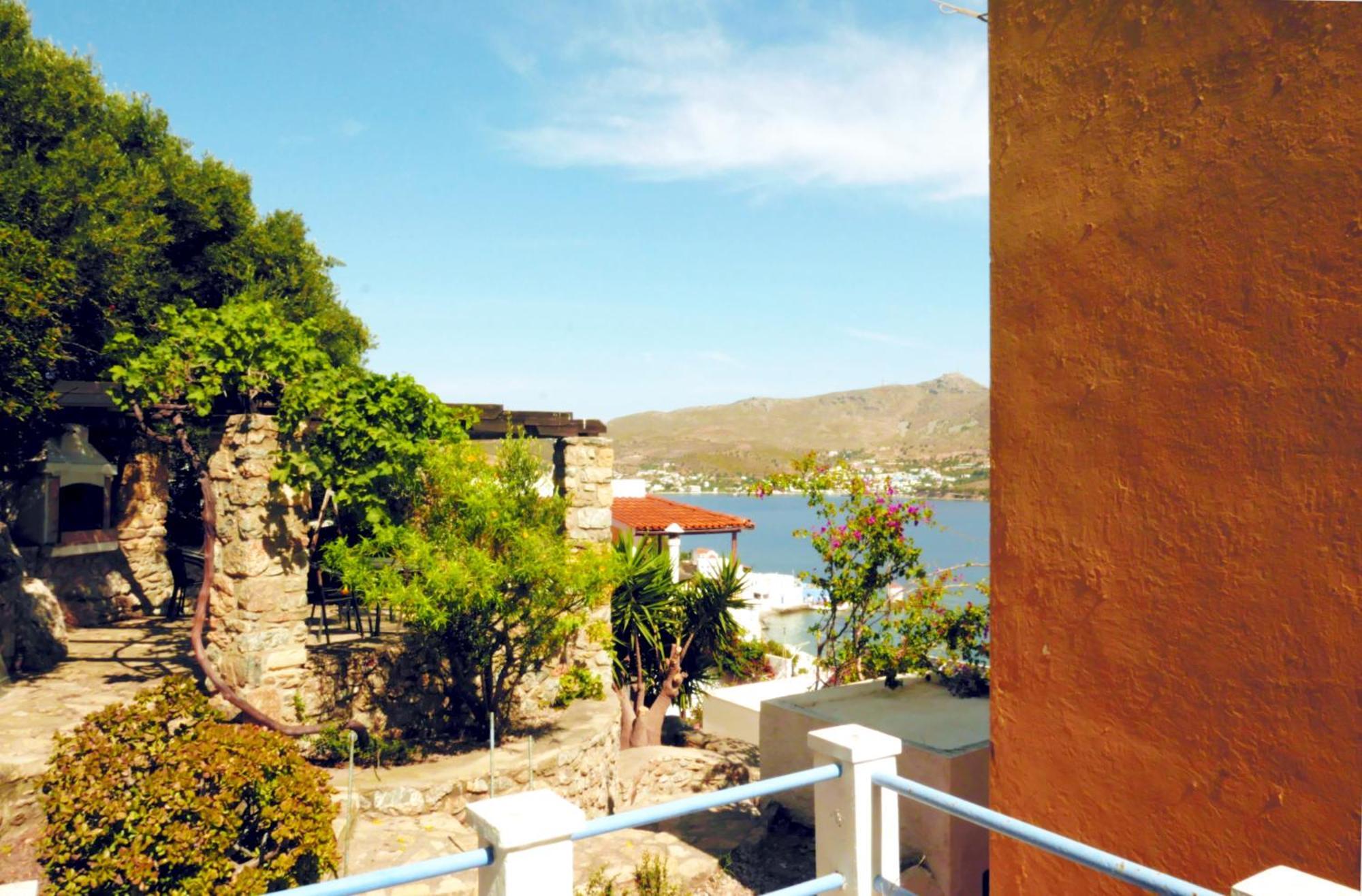 Elegeo Rockhouse Villa Agia Marina  Luaran gambar