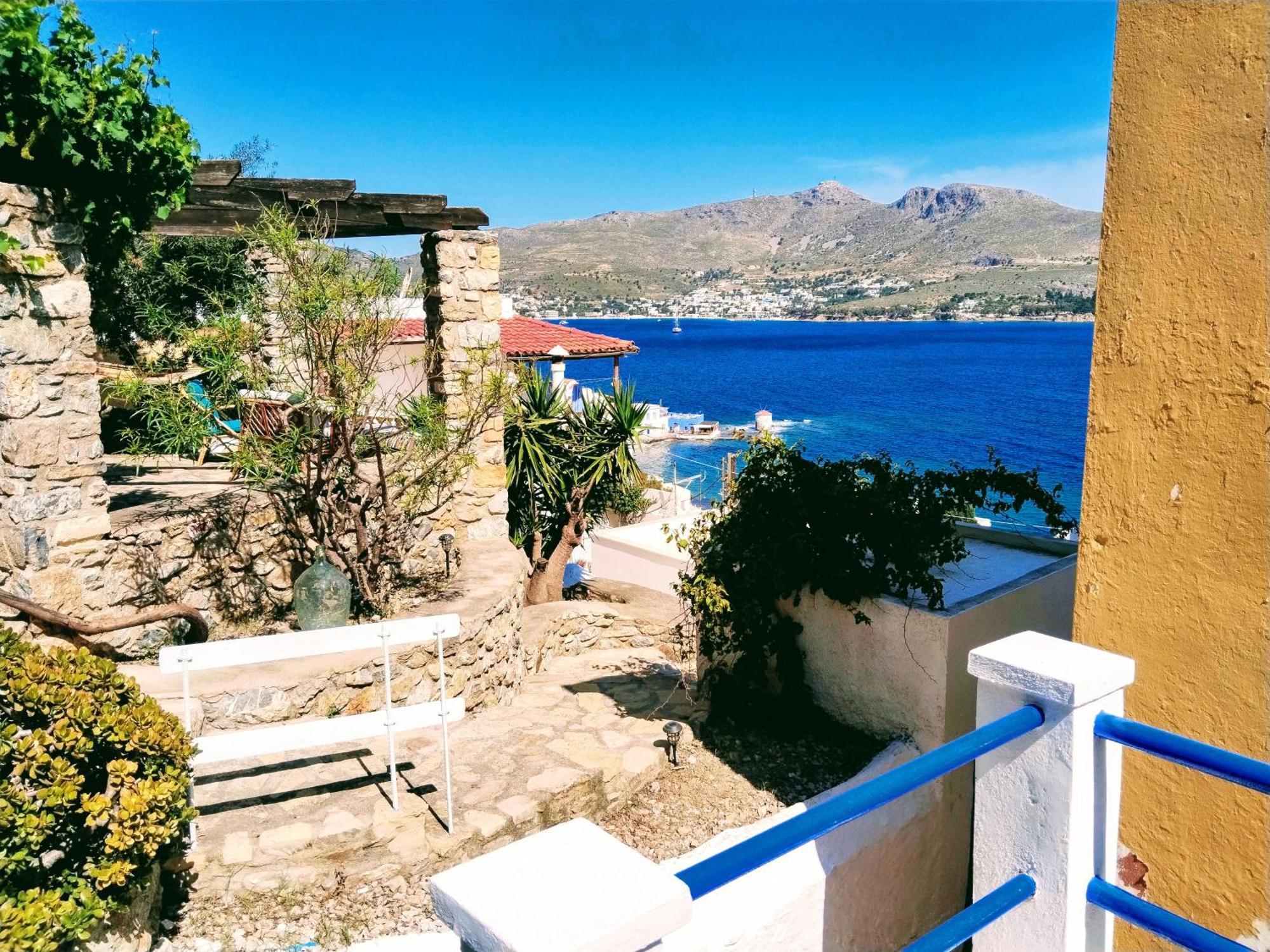Elegeo Rockhouse Villa Agia Marina  Luaran gambar
