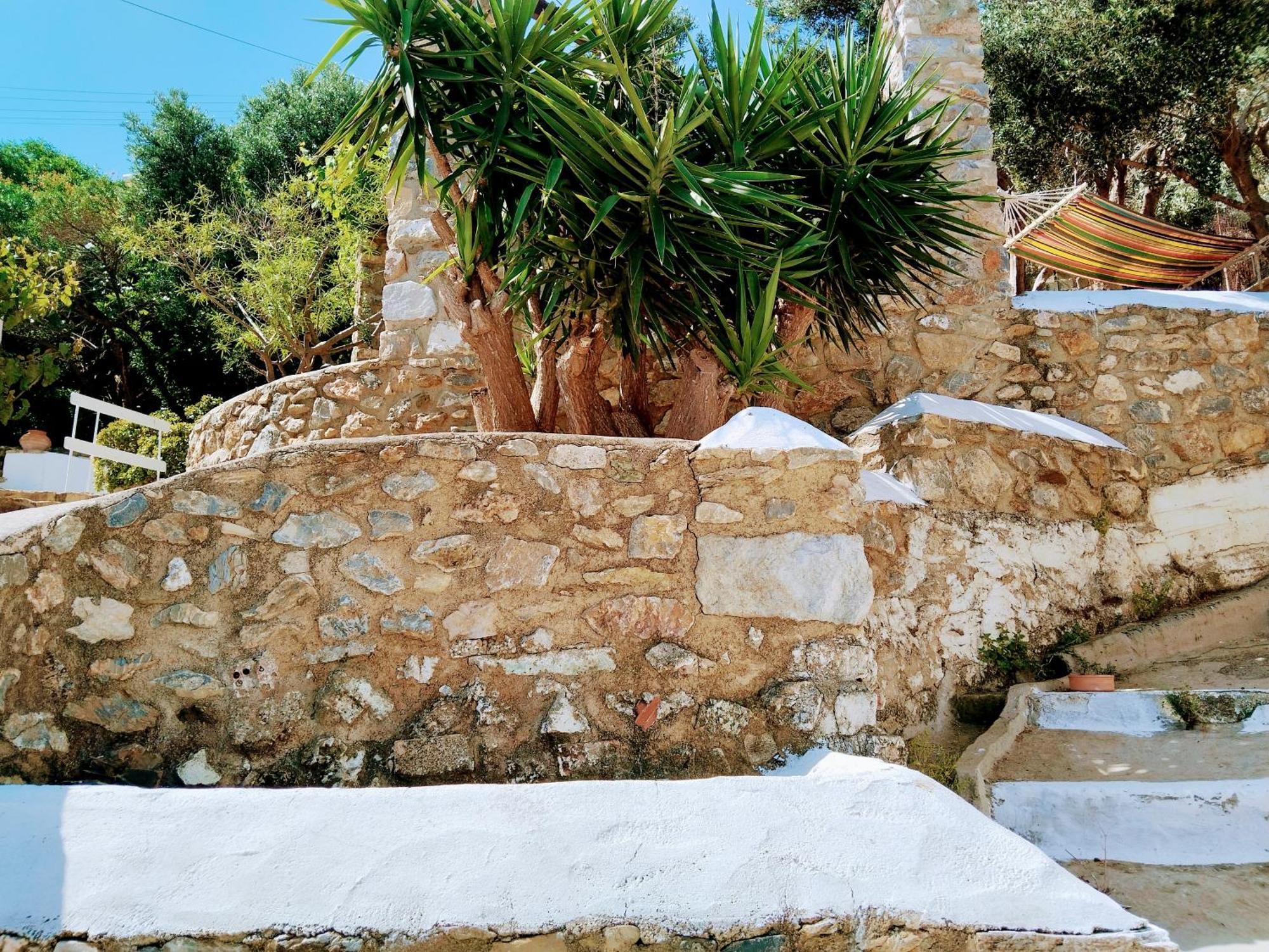 Elegeo Rockhouse Villa Agia Marina  Luaran gambar